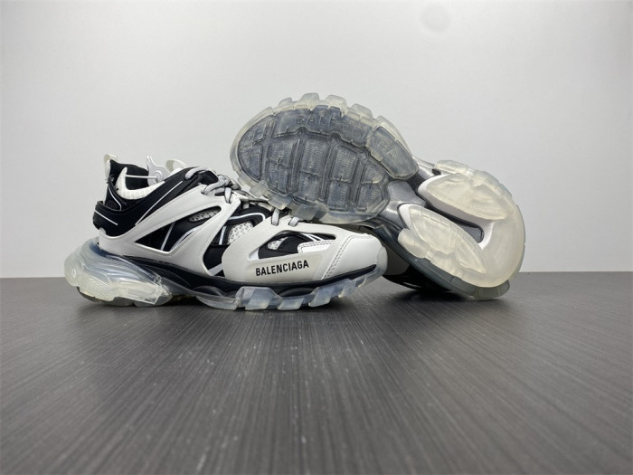 balciatrack clear sole white black 647741 w3bz2 9010
