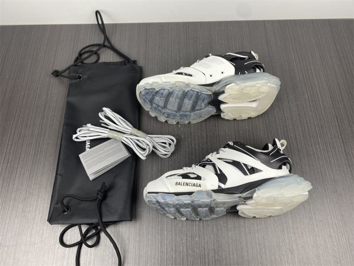 balciatrack clear sole white black 647741 w3bz2 9010
