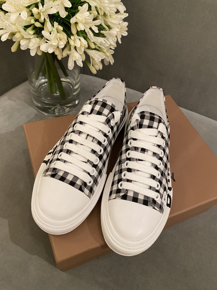 bubry sneakers