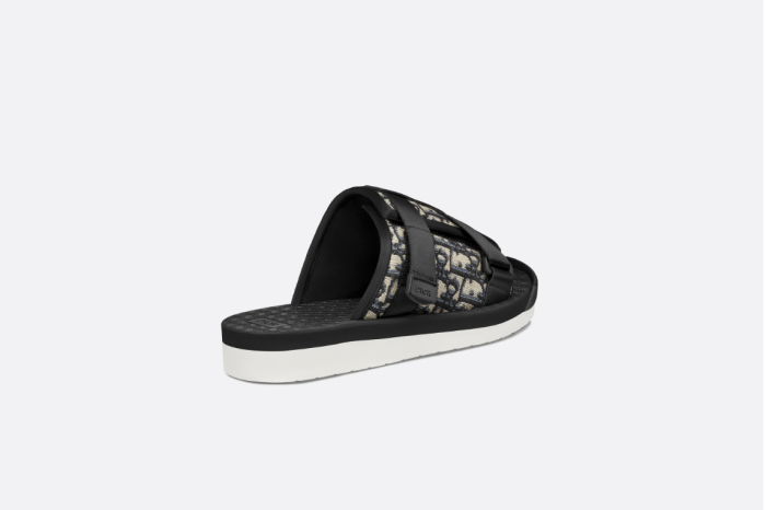 D*or alpha sandal