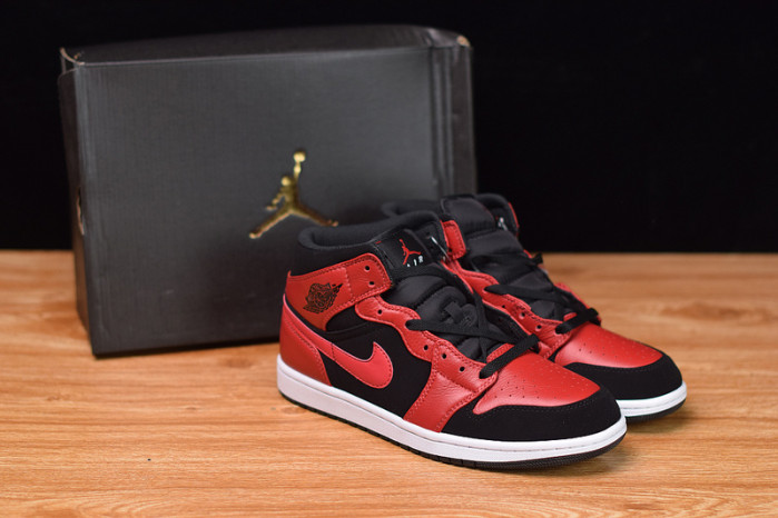 air jordan 1 mid reverse bred 554724-054