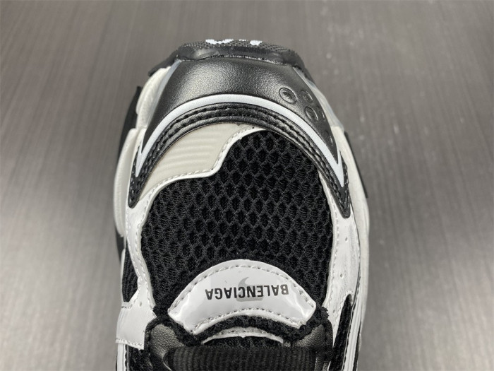 balcia runner white black white