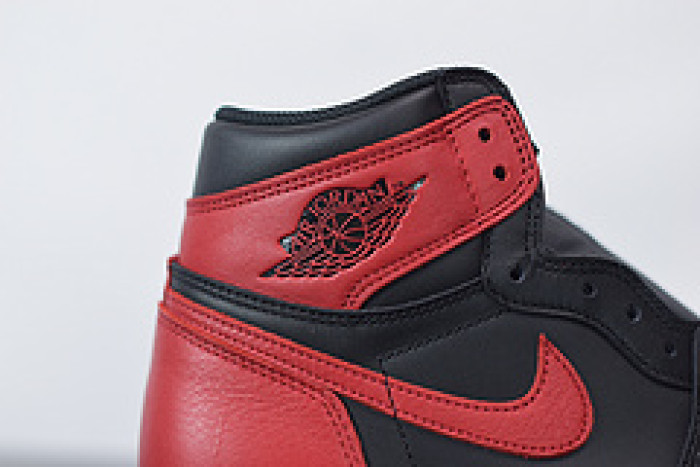 air jordan 1 retro high og banned 555088-001
