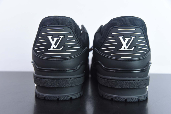 lv trainer sneakers
