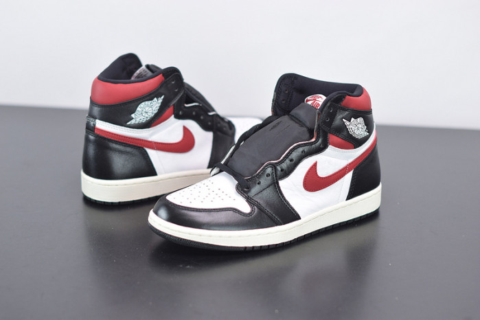 air jordan 1 retro high black gym red 555088-061