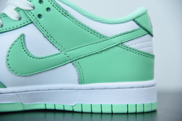 nike dunk low ＂green glow＂dd1503-105