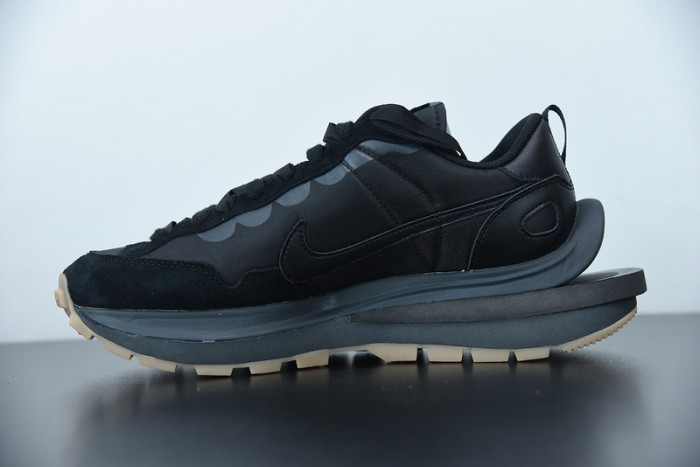 sacai x vaporwaffle