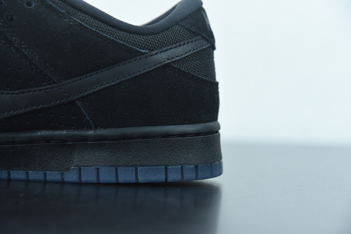undefeated nike dunk low black do9329-001
