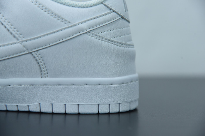 nike dunk low triple white dd1503-109