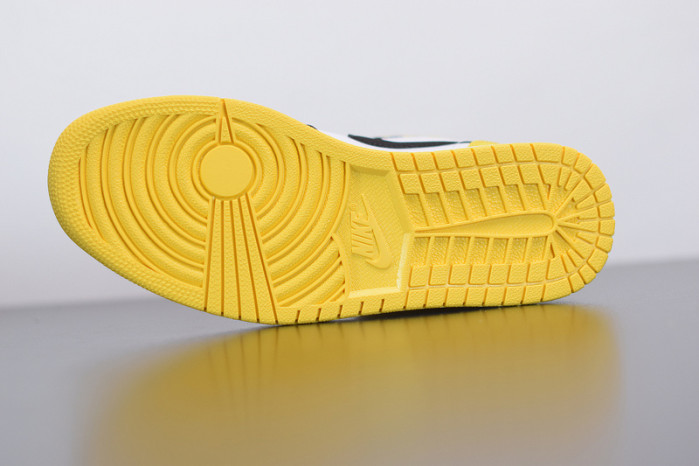 air jordan 1 mid yellow toe black 852542-071