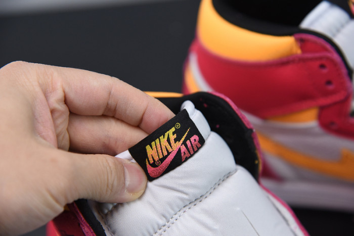 air jordan 1 high og“light fusion red” 555088-603