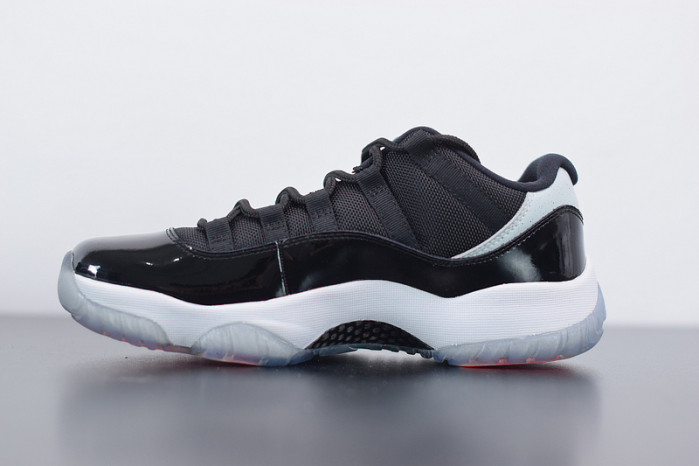 airjordan 11 retro low infrared 528895-023