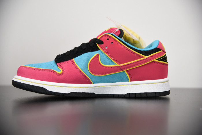 nike dunk sb low ms. pacman 313170-461