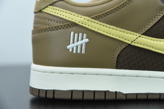 nike dunk low sp undefeated canteen dh3061-200
