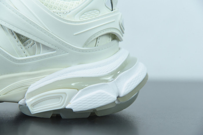 balcia track sneaker