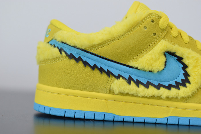 nike sb dunk low "grateful dead - yellow bear" cj5378-700