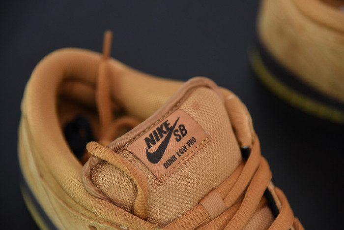 nike sb dunk low “wheat mocha” bq6817-204