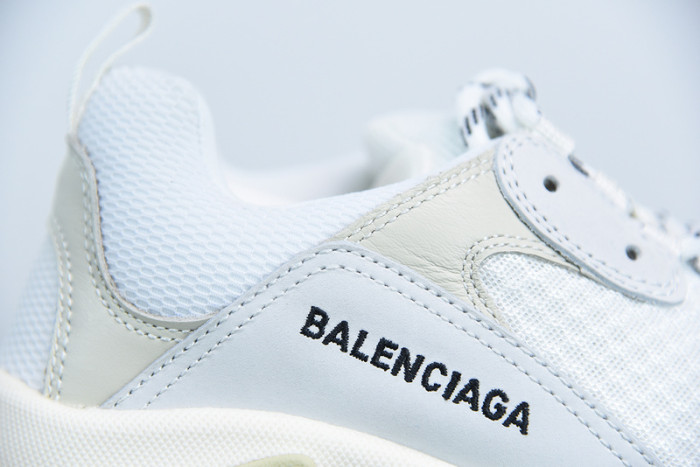 balcia triple s 541624 w09e1 9000
