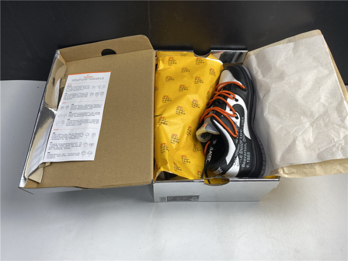 off-white x nike dunk low ct0856-001