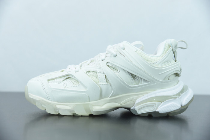 balcia track sneaker