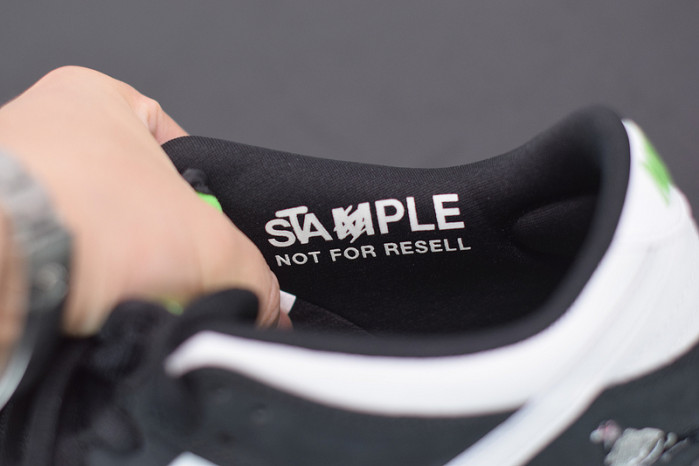 nike sb dunk low staple panda pigeon bv1310-013