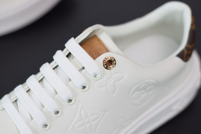 lv sneakers