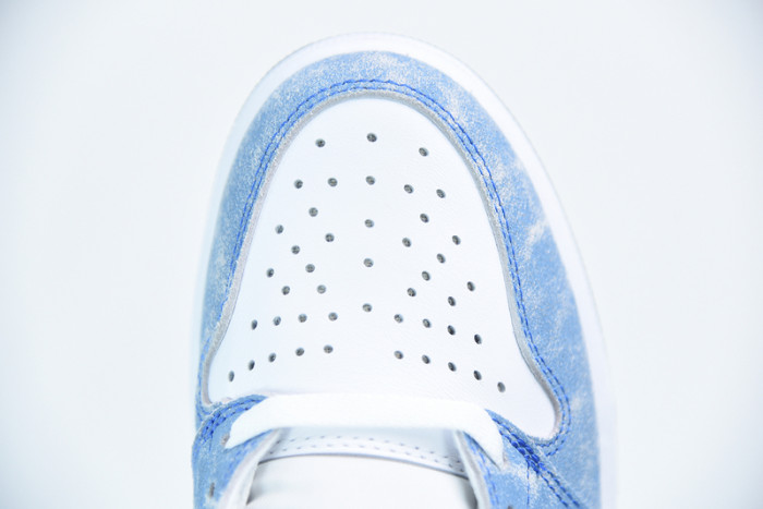 air jordan 1 high og “hyper royal” 555088-402