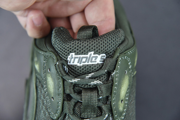 balcia triple s sneaker faded green