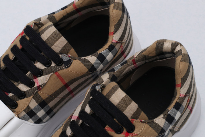 bubry sneakers