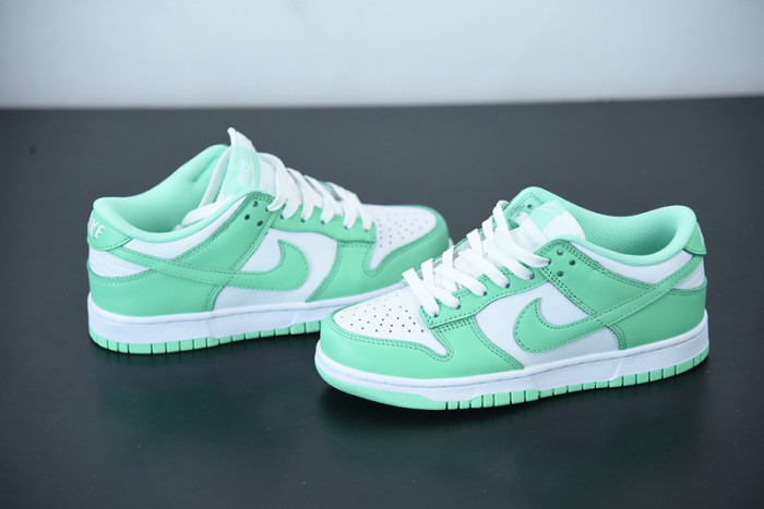 nike dunk low ＂green glow＂dd1503-105