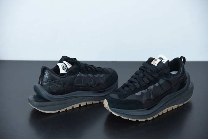 sacai x vaporwaffle