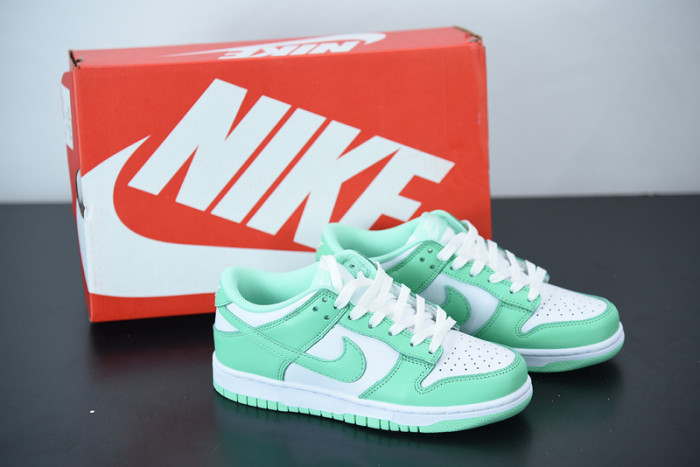 nike dunk low ＂green glow＂dd1503-105