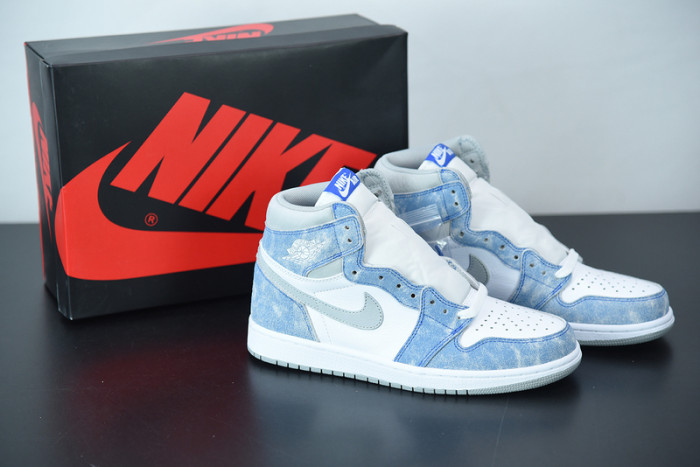 air jordan 1 high og “hyper royal” 555088-402