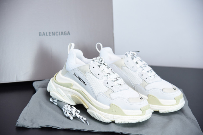 balcia triple s 541624 w09e1 9000