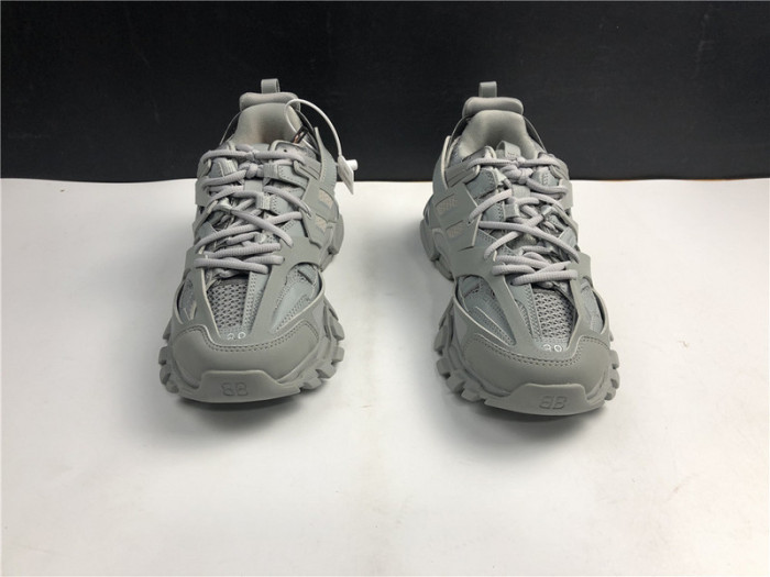 balcia track sneaker