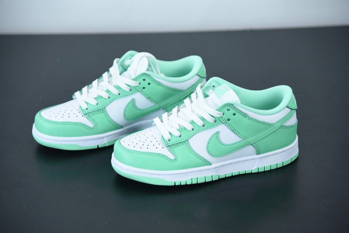 nike dunk low ＂green glow＂dd1503-105