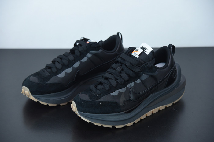 sacai x vaporwaffle
