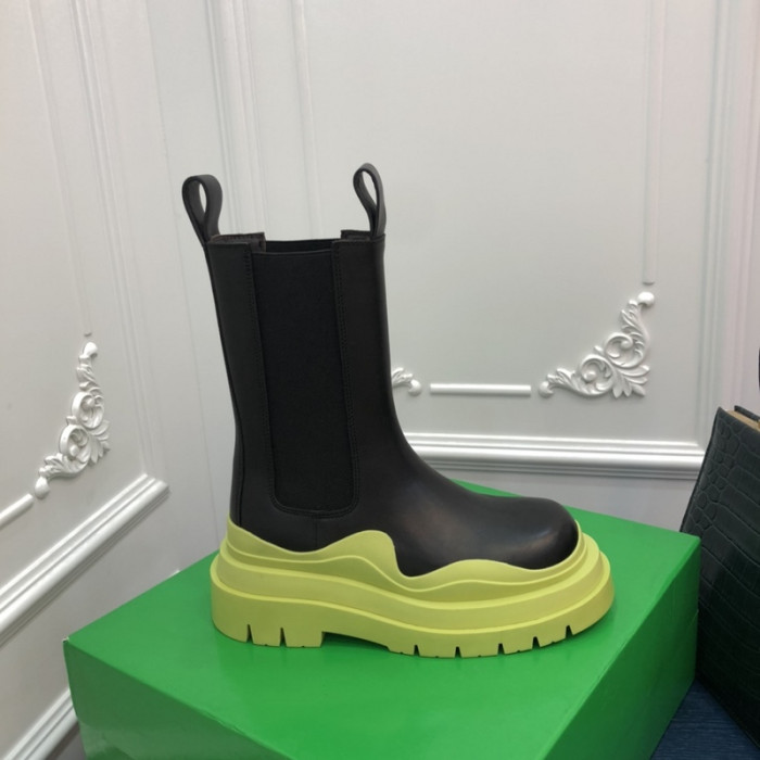 Bo*te*ga ve*ne*ta chelsea tire leather high boot