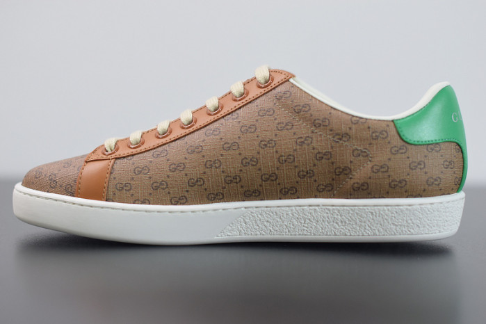 gci low top sneaker g022