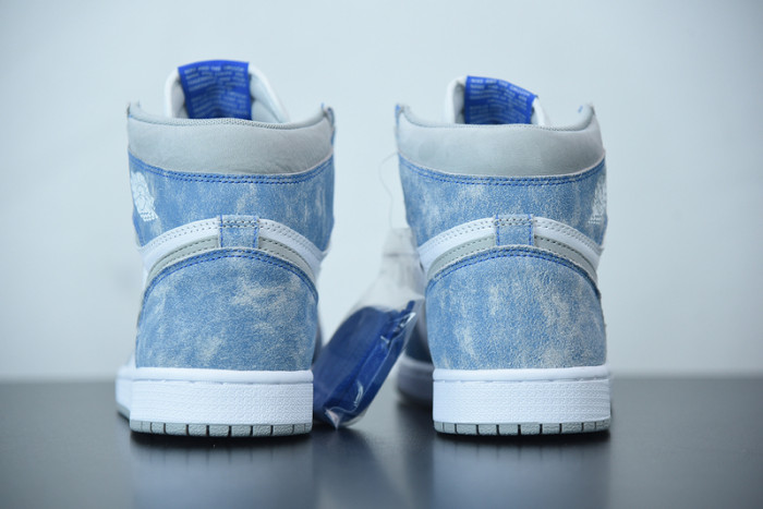 air jordan 1 high og “hyper royal” 555088-402