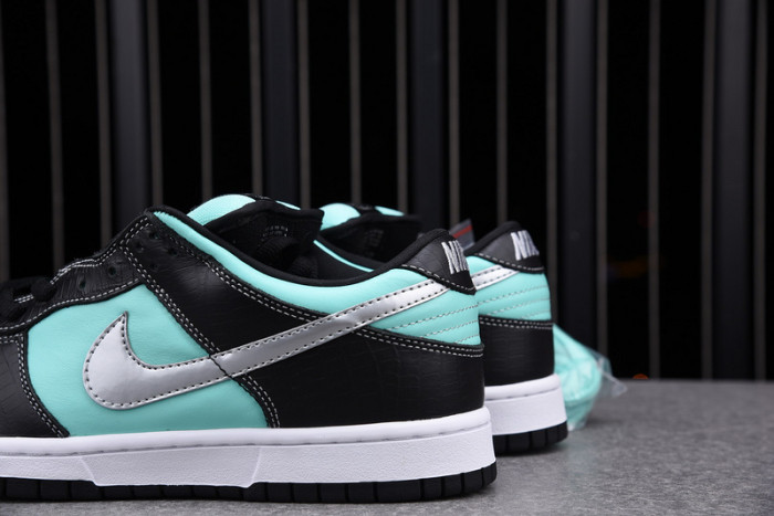 nike dunk low pro qs 304292-402
