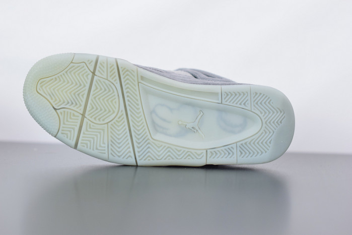 air jordan 4 retro kaws 930155-003
