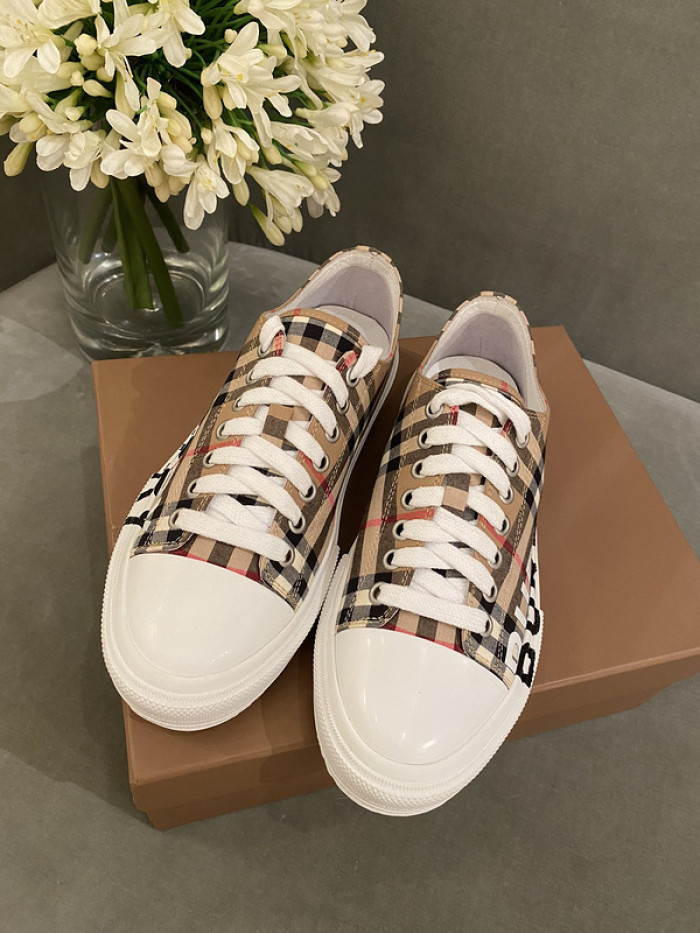 bubry sneakers