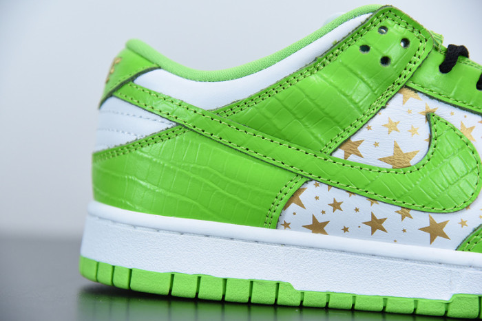 spm x nike sb dunk low green dh3228-101