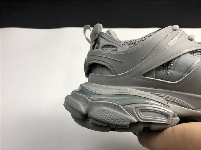 balcia track sneaker