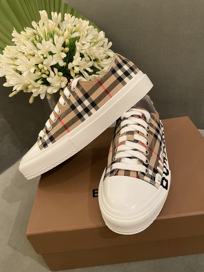 bubry sneakers
