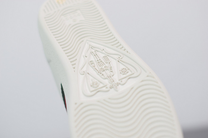 gci low top sneaker g019