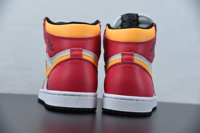 air jordan 1 high og“light fusion red” 555088-603