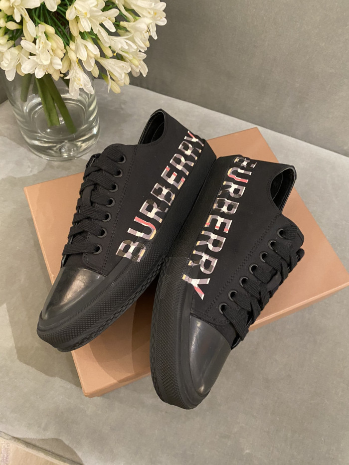 bubry sneakers