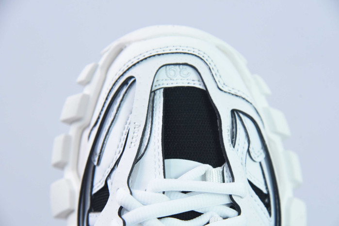 balcia track trainers 3.0 black white